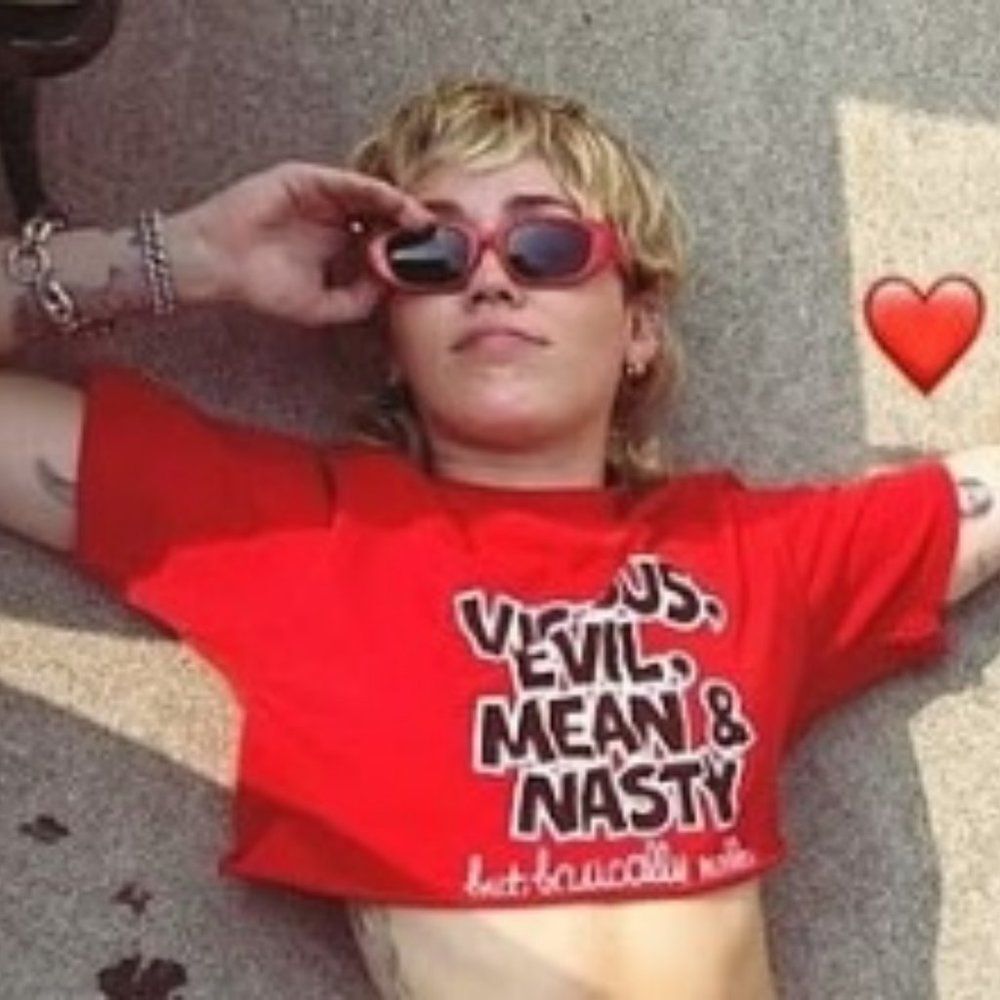 NEW Celine CL40095U 68N Shiny Red  Green Geometric Women Sunglasses - Picture 13 of 13